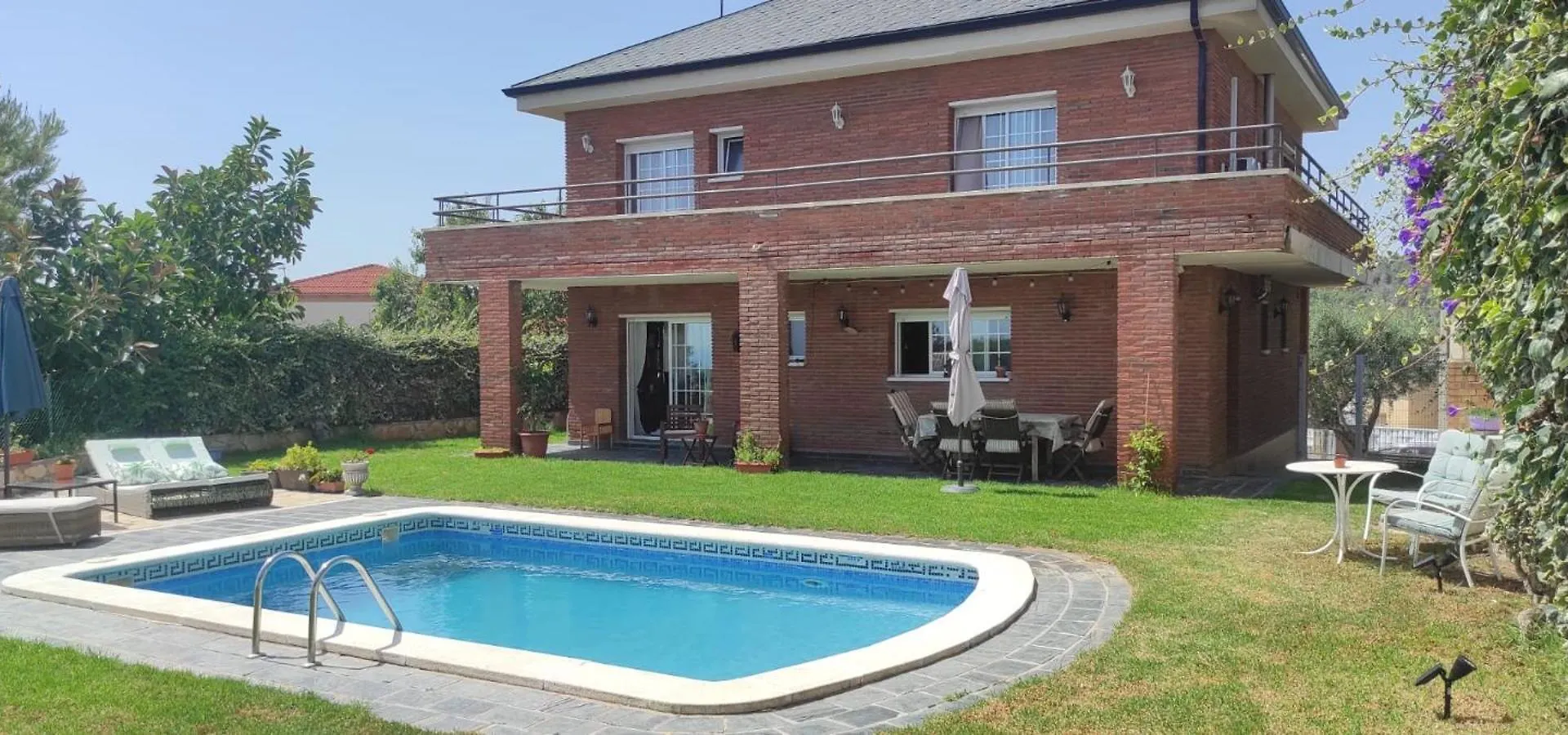 Villa Brisas - Preciosa Villa Con Gran Intimidad Y Piscina Segur de Calafell